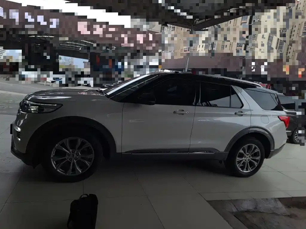 Ford Explorer 2022 из CN, фото 9