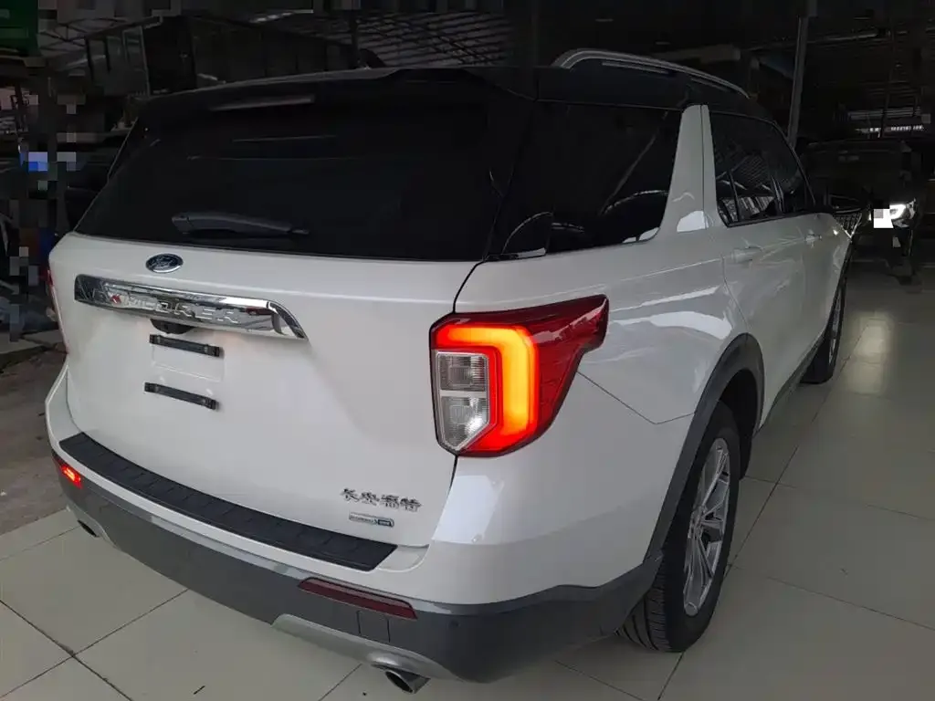 Ford Explorer 2022 из CN, фото 6