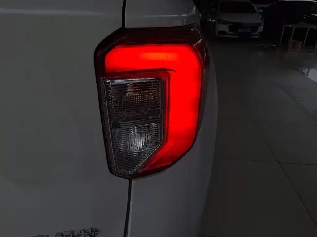Ford Explorer 2022 из CN, фото 5