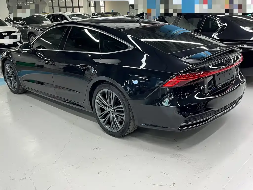 Audi A7 2023 из CN, фото 5