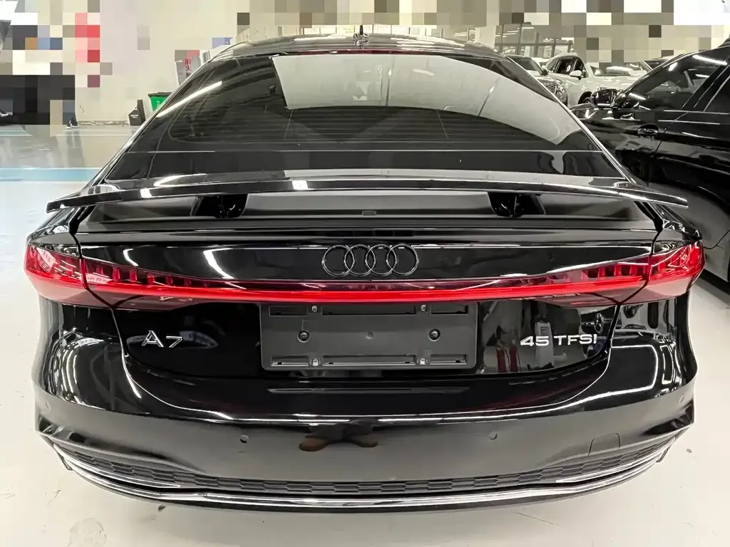 Audi A7 2023 из CN, фото 10