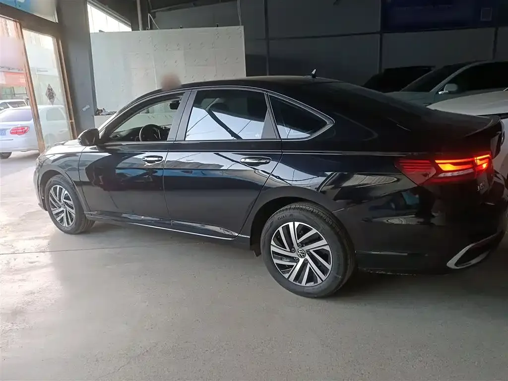Volkswagen Lavida 2023 из CN, фото 6