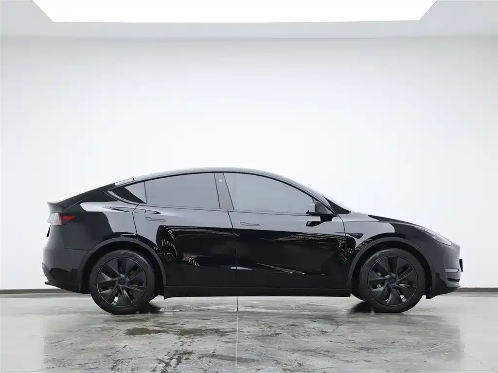 Tesla Model Y 2023 из CN, фото 9