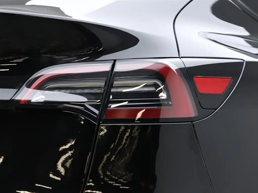 Tesla Model Y 2023 из CN, фото 3