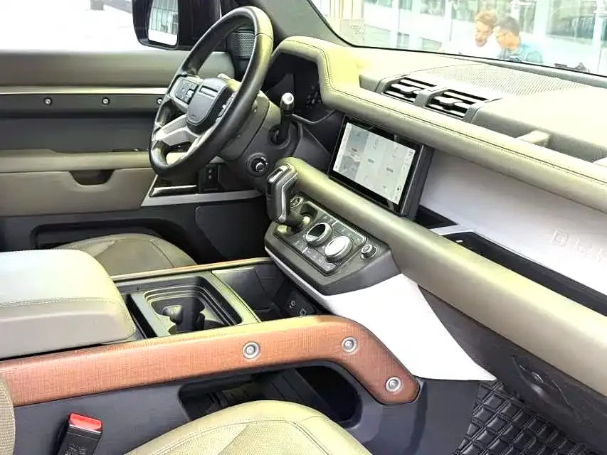 Land Rover Defender 2021 из CN, фото 3
