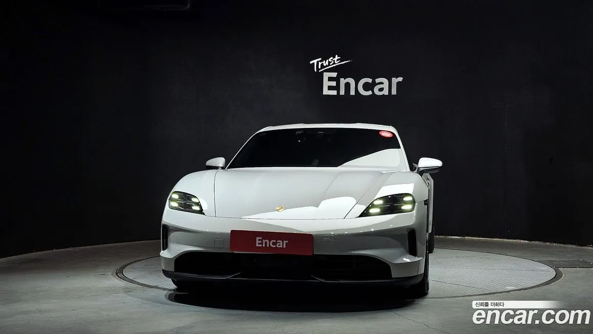 Porsche Taycan 2025 из KR, фото 3
