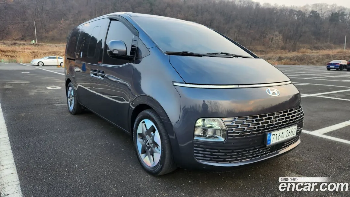 Hyundai Staria — фото 2