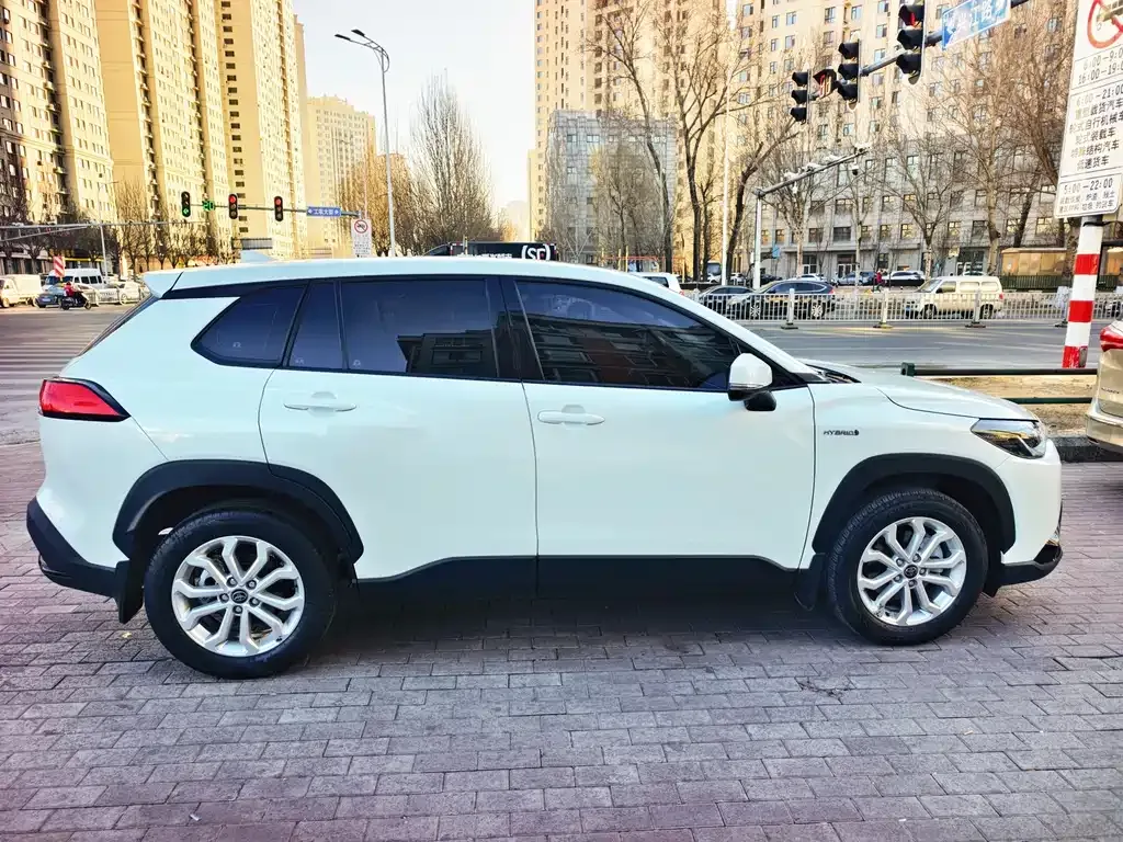Toyota Frontlander 2024 из CN, фото 4