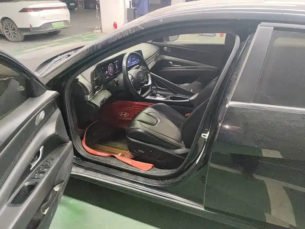 Hyundai Elantra 2021 из CN, фото 9