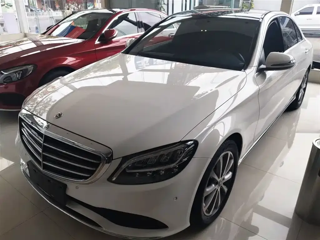 [object Object] C-Class 2021 из CN, фото 2