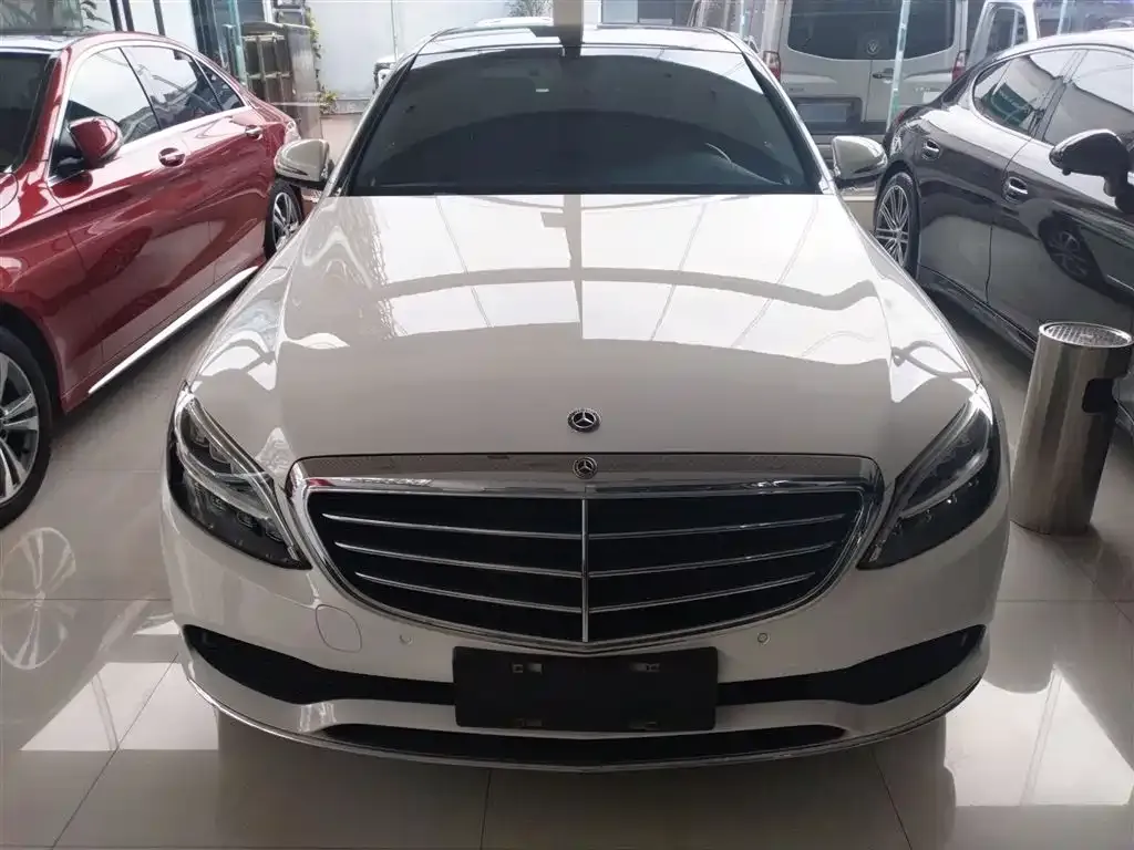 [object Object] C-Class 2021 из CN, фото 3