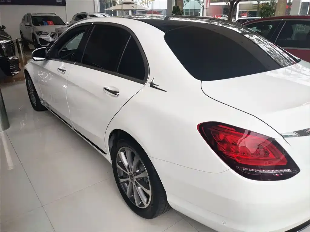 [object Object] C-Class 2021 из CN, фото 5