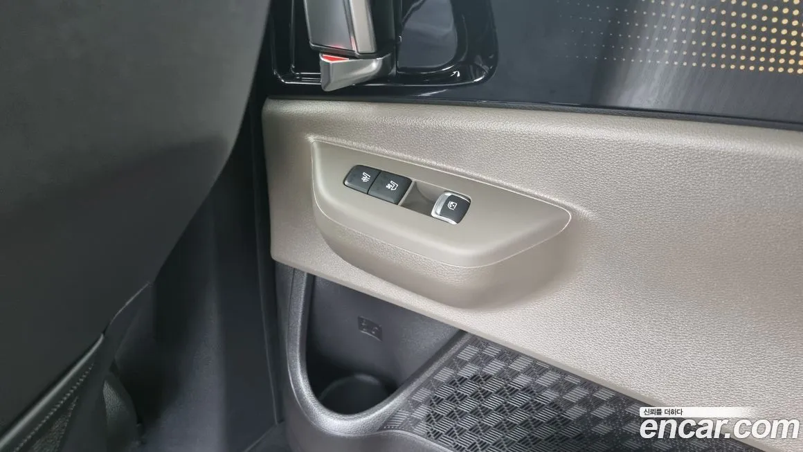 Kia Carnival — фото 10