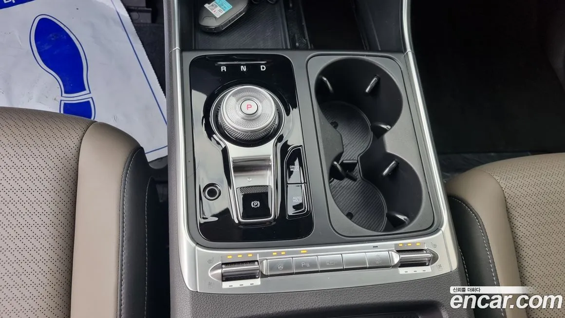 Kia Carnival — фото 8