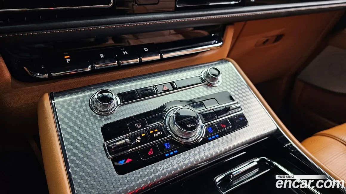 Lincoln Aviator — фото 9