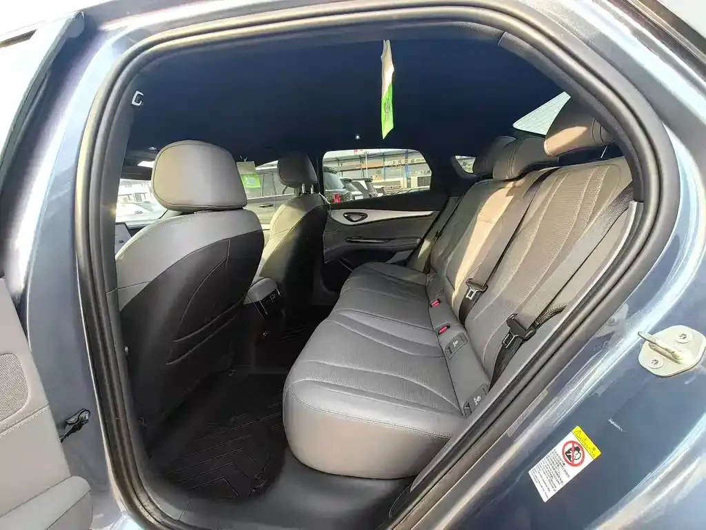 BYD Seal 07 DM-i 2025 из CN, фото 3