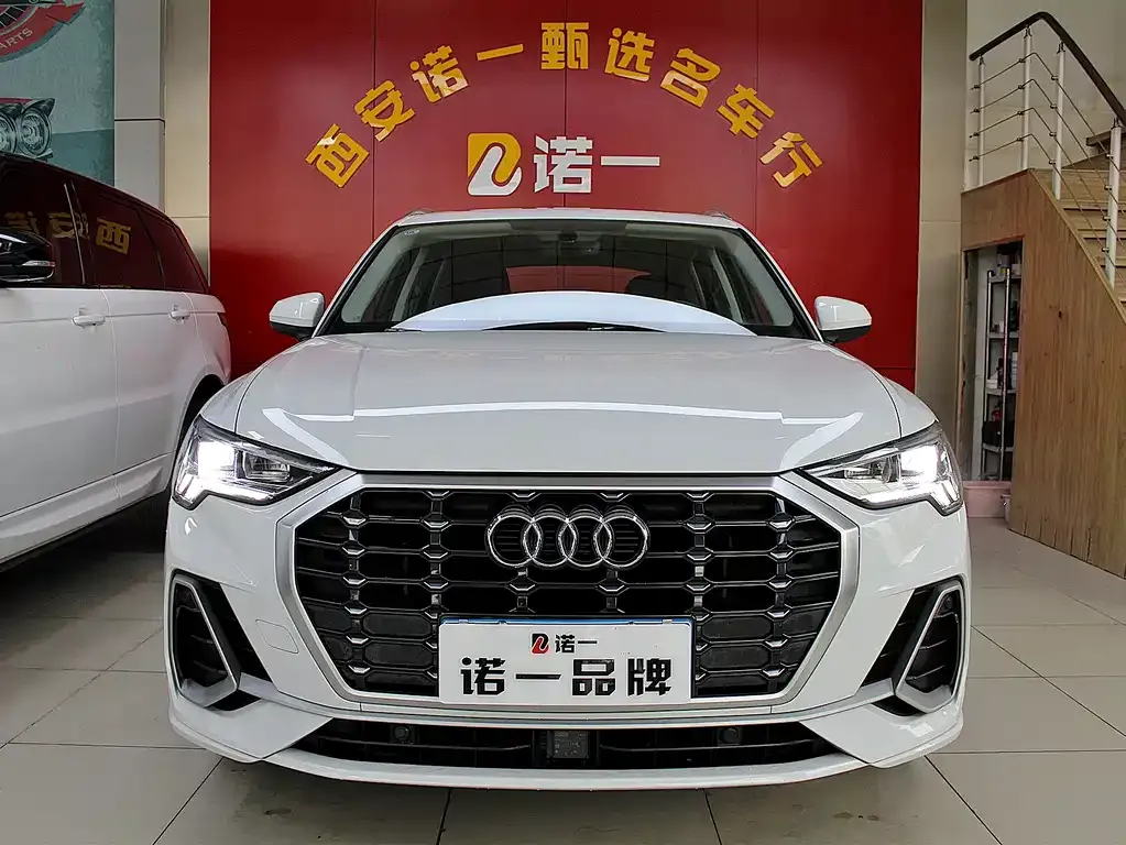 Audi Q3 2023 из CN, фото 4
