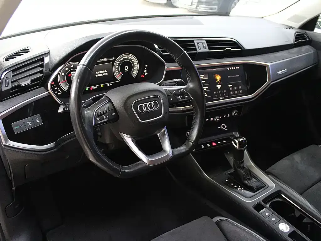 Audi Q3 2023 из CN, фото 10