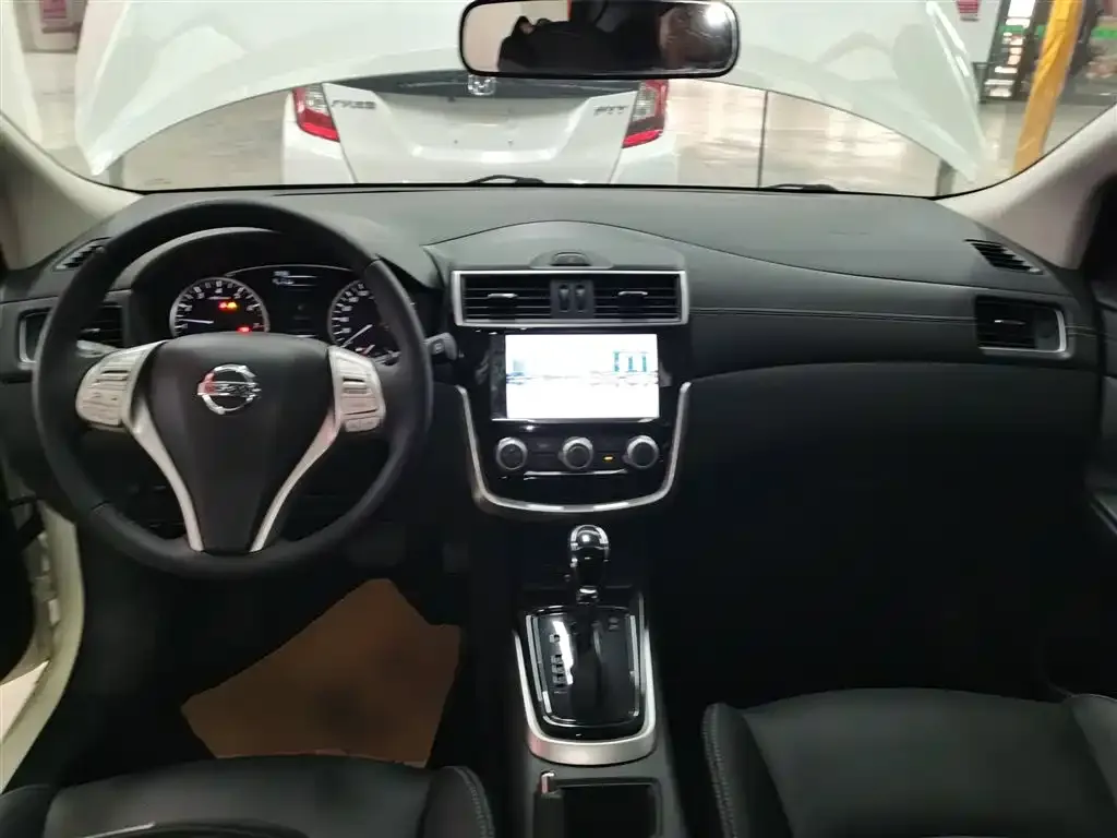 Nissan Tiida 2022 из CN, фото 6