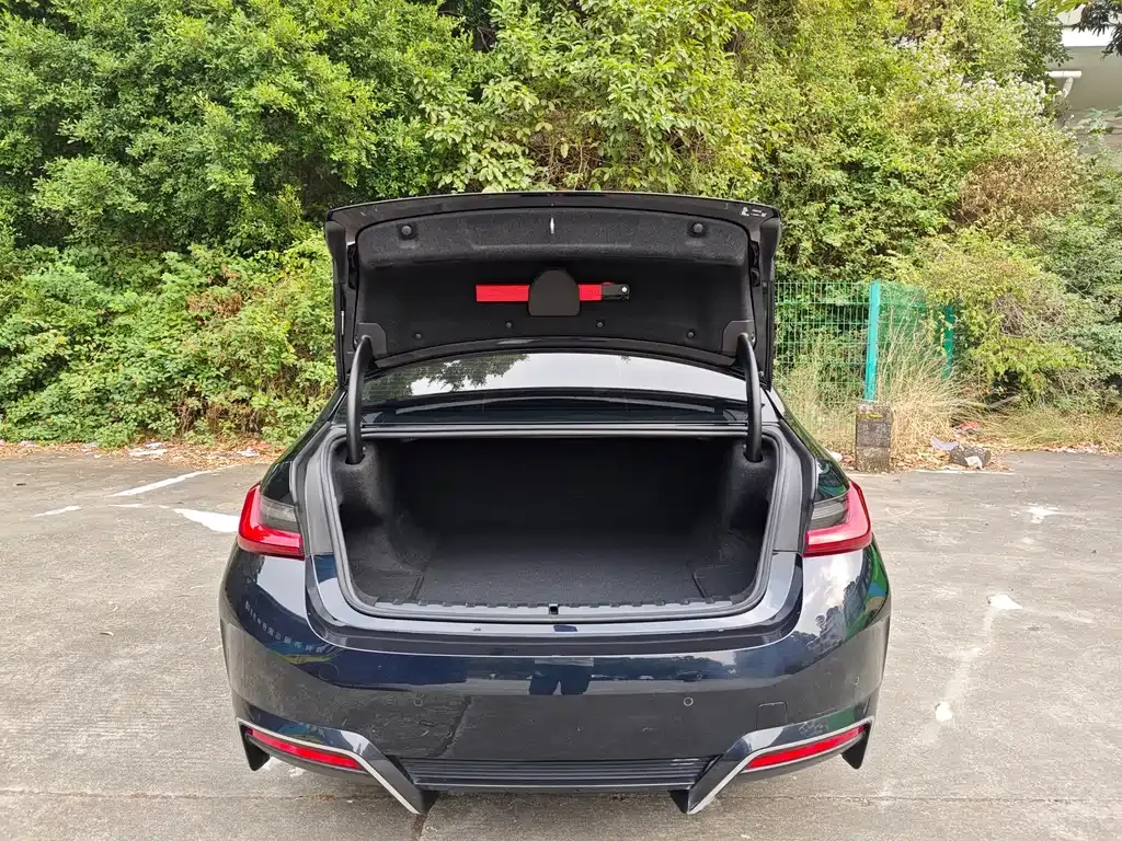 BMW i3 2024 из CN, фото 7