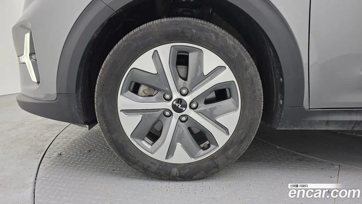 Kia Niro 2023 из KR, фото 5