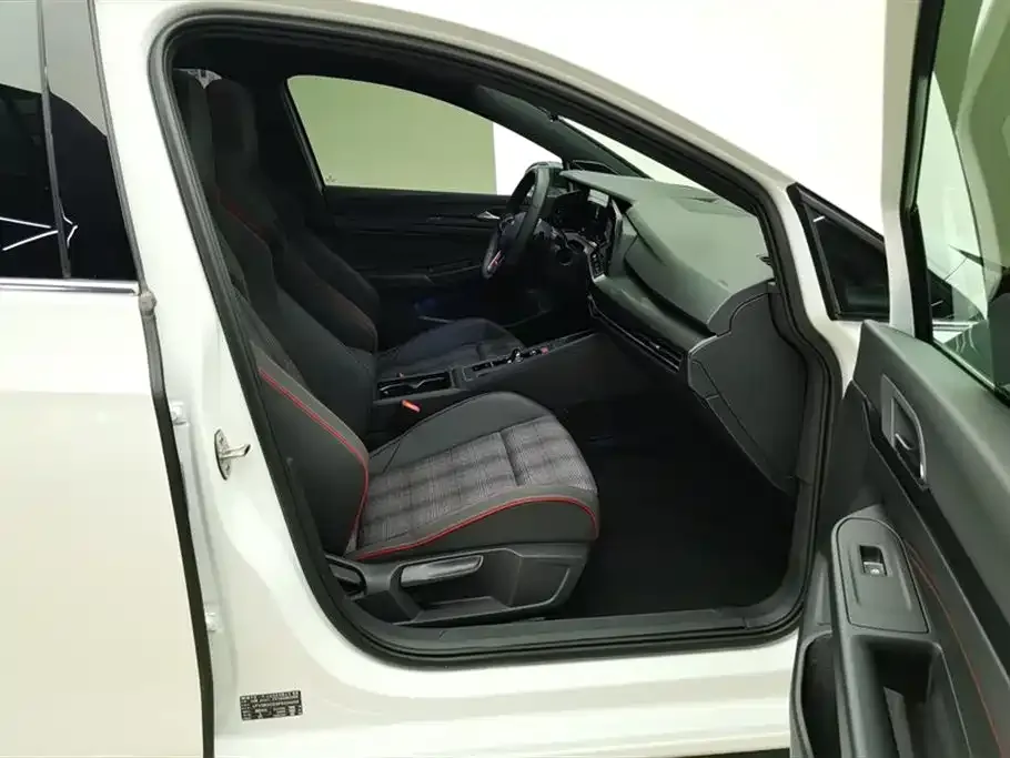 Volkswagen Golf GTI 2024 из CN, фото 9