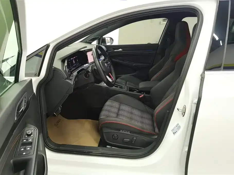 Volkswagen Golf GTI 2024 из CN, фото 7