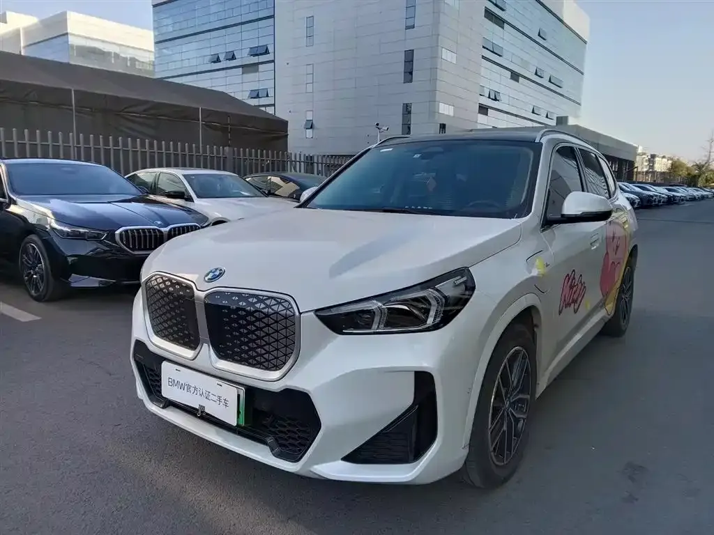 BMW iX1 2025 из CN, фото 1