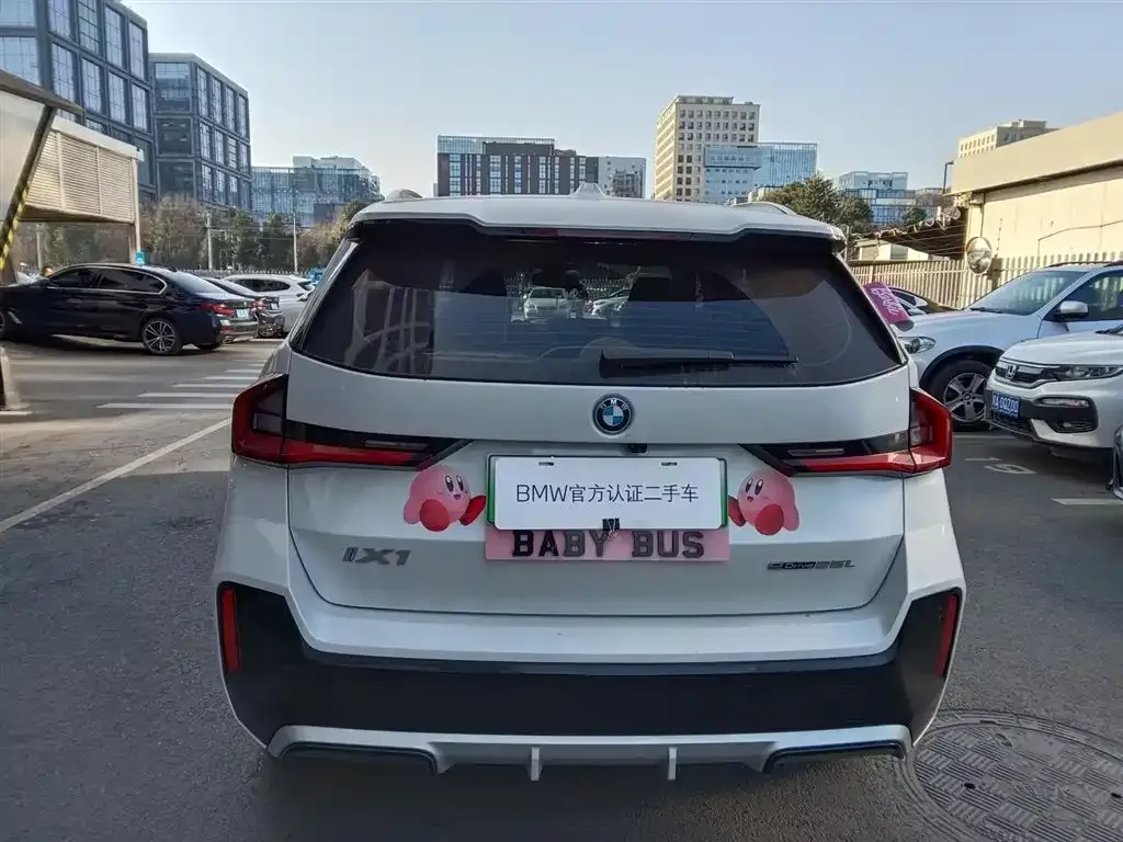 BMW iX1 2025 из CN, фото 8