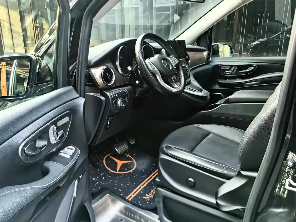 Mercedes-Benz V-Class 2021 из CN, фото 7