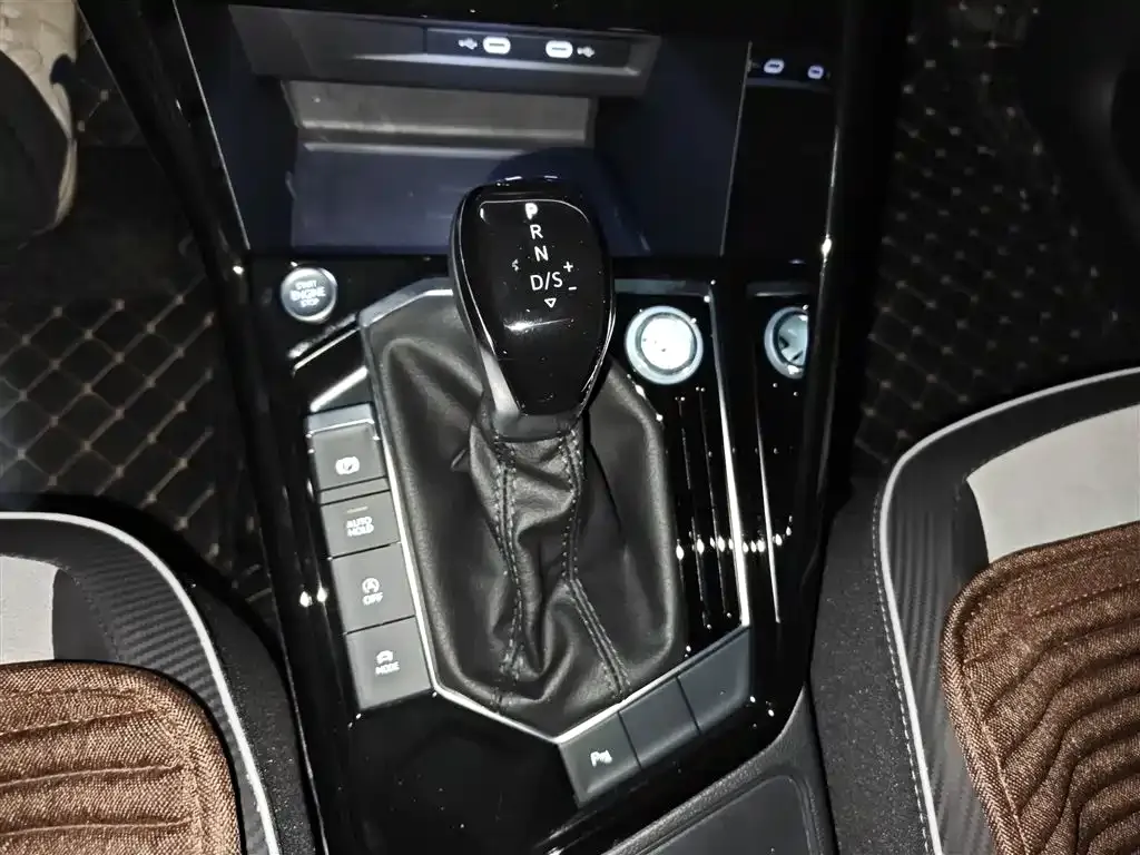 Volkswagen X 2023 из CN, фото 9