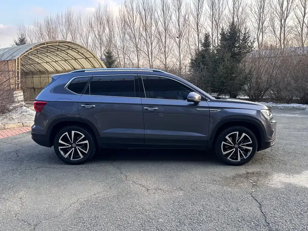 Volkswagen Tharu 2022 из CN, фото 8