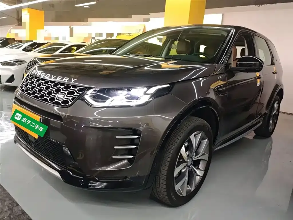 Land Rover Discovery Sport — фото 1