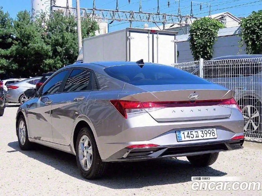 Hyundai AVANTE — фото 9