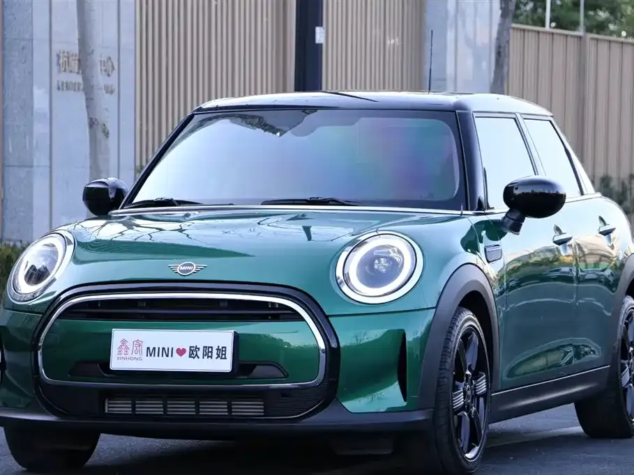 MINI Cooper (3-door) 2024 из CN, фото 1
