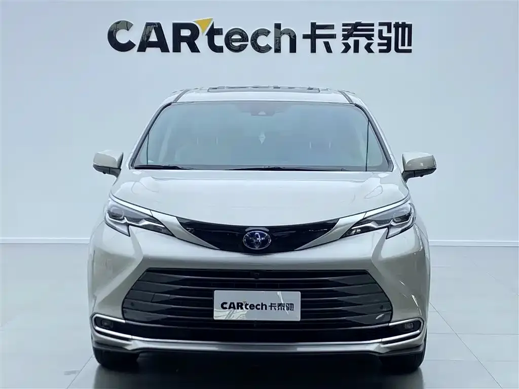 Toyota Sienna 2022 из CN, фото 5