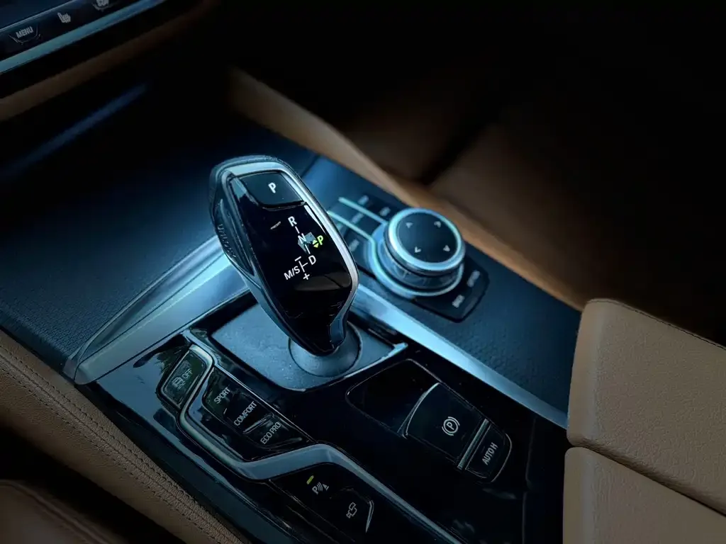 BMW 5 Series (Import) — фото 5