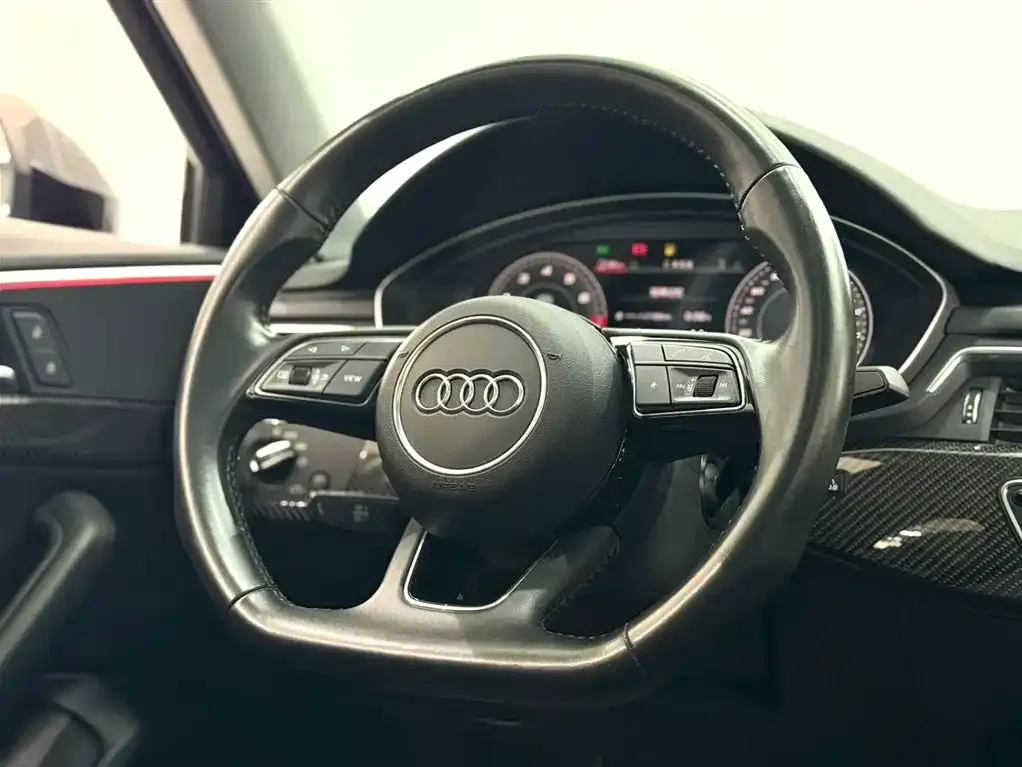 Audi A4L — фото 4