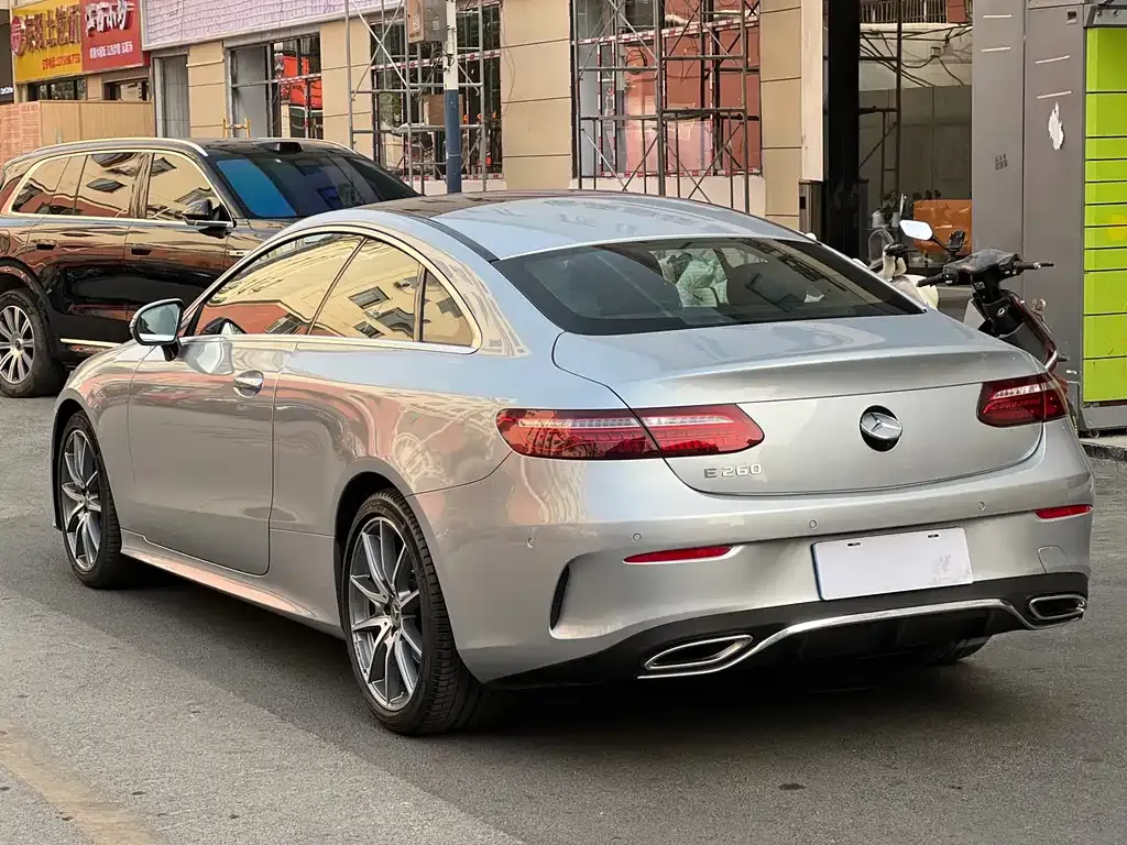 Mercedes-Benz E-Class (Import) — фото 7