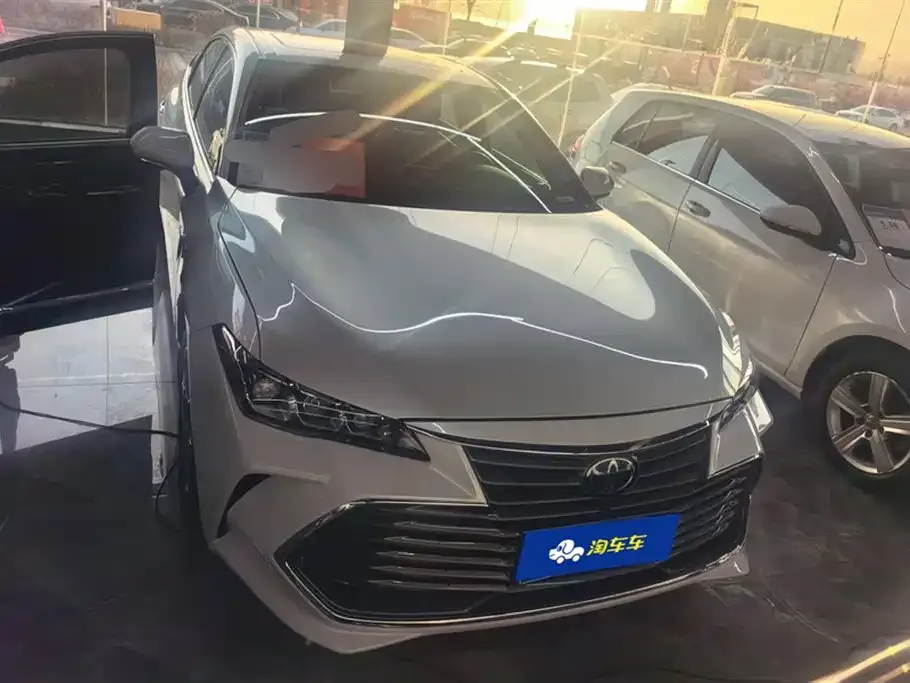 Toyota Avalon 2022 из CN, фото 2
