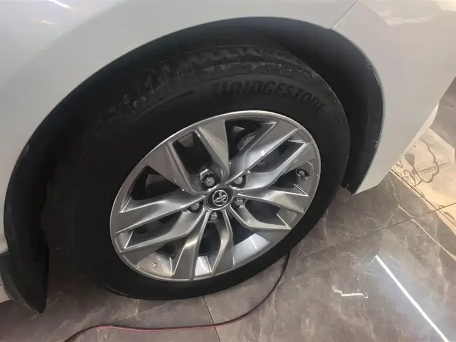 Toyota Avalon 2022 из CN, фото 3