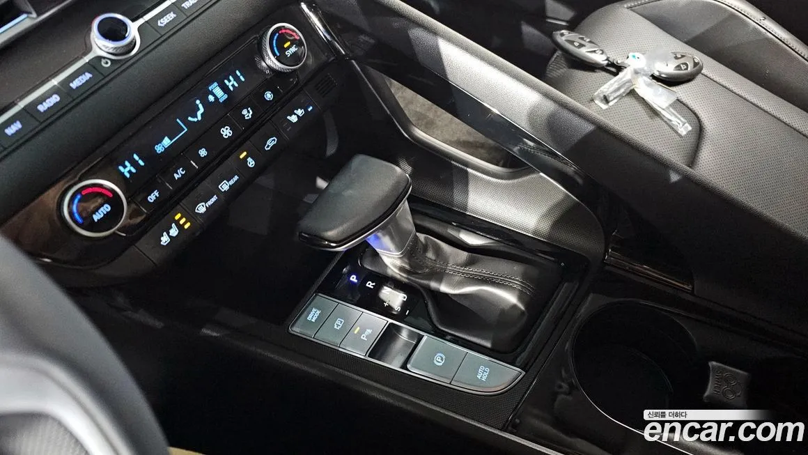 Hyundai AVANTE — фото 9