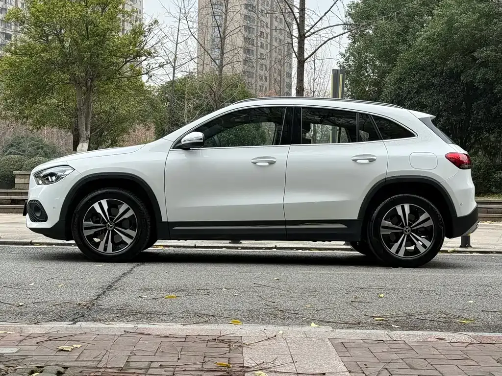 Mercedes-Benz GLA 2023 из CN, фото 10