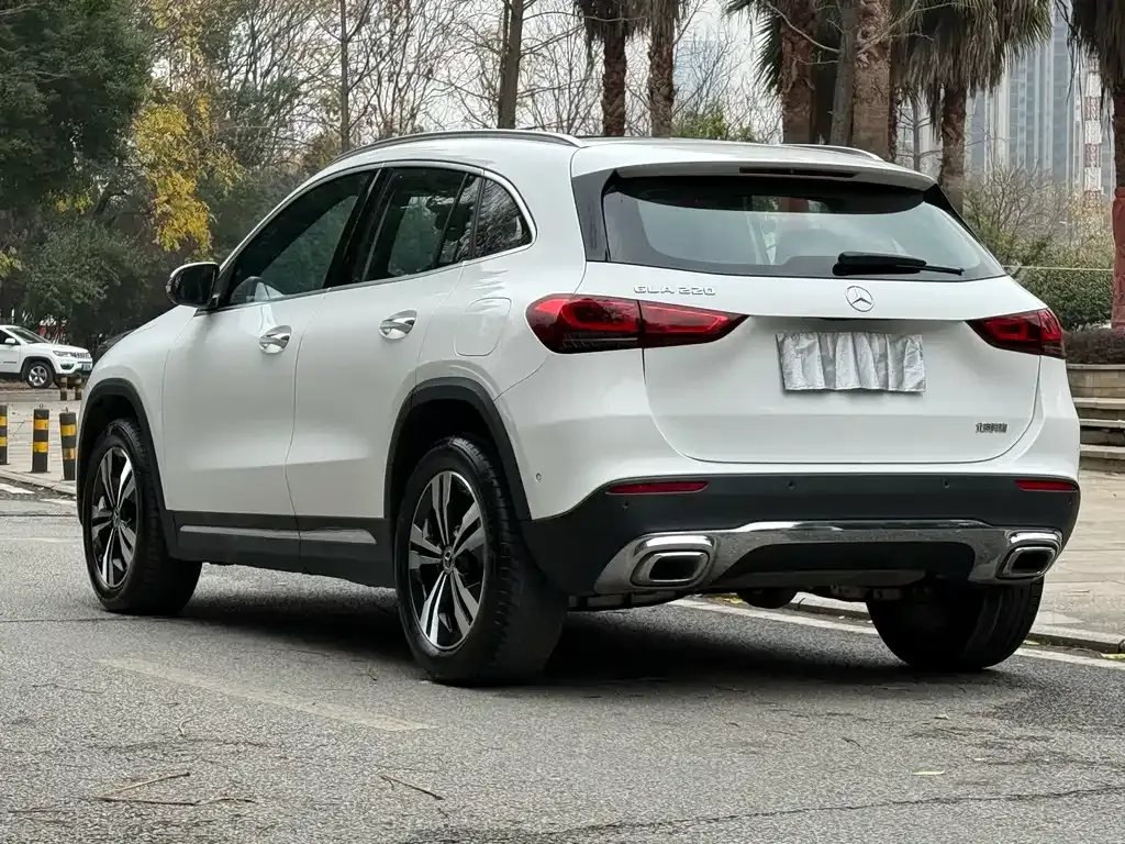 Mercedes-Benz GLA 2023 из CN, фото 9