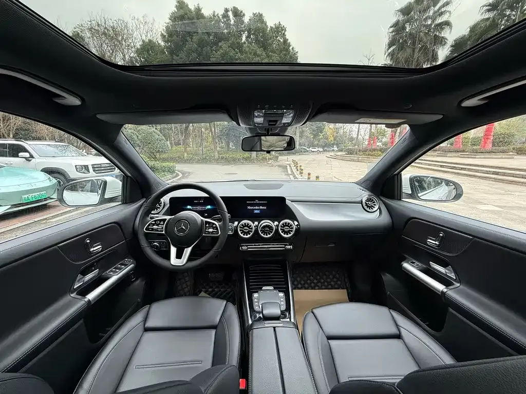 Mercedes-Benz GLA 2023 из CN, фото 2