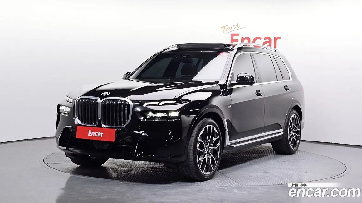 BMW X7 — фото 1