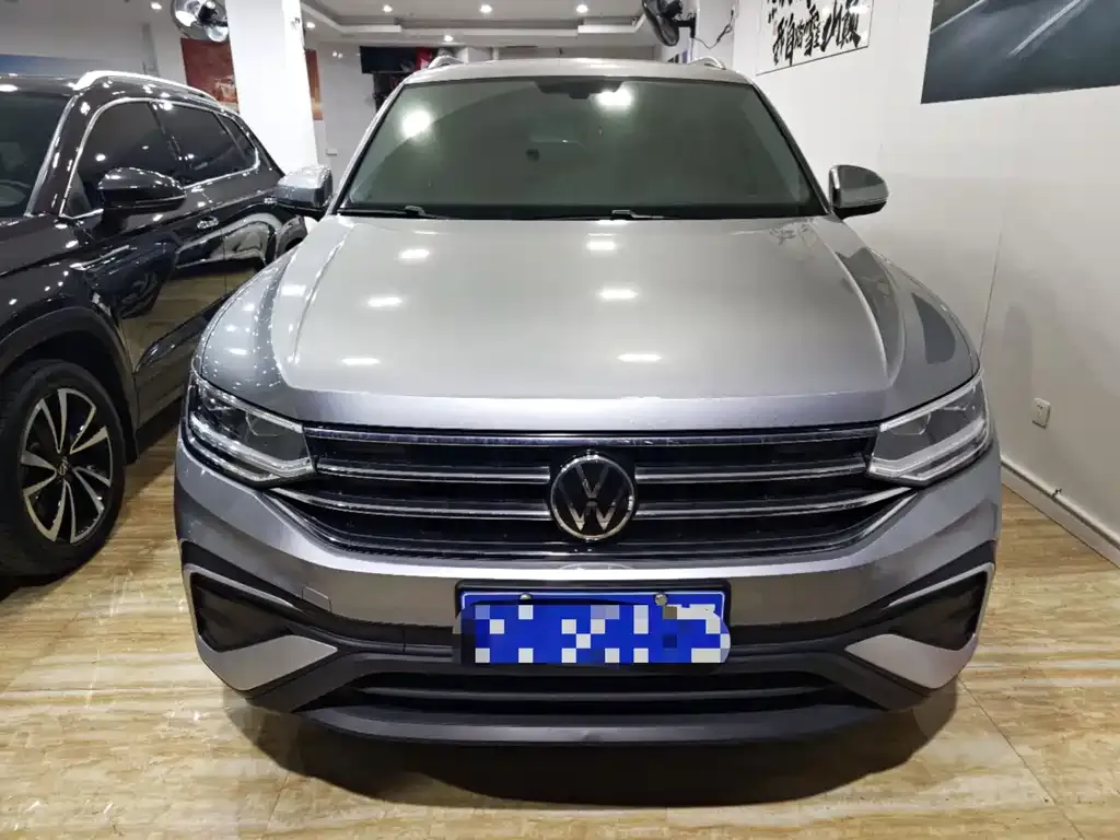 Volkswagen Tiguan L 2023 из CN, фото 2