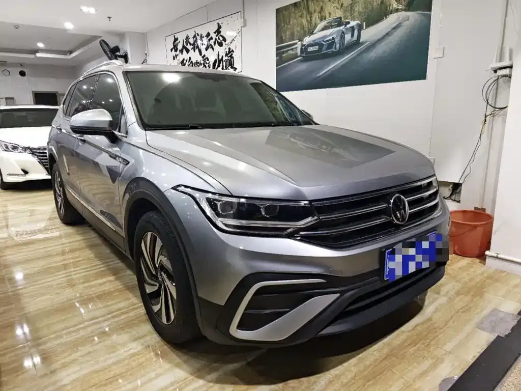 Volkswagen Tiguan L 2023 из CN, фото 4