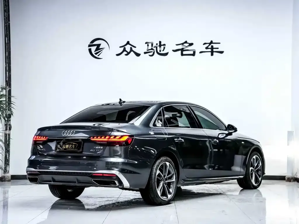 Audi A4L 2022 из CN, фото 7