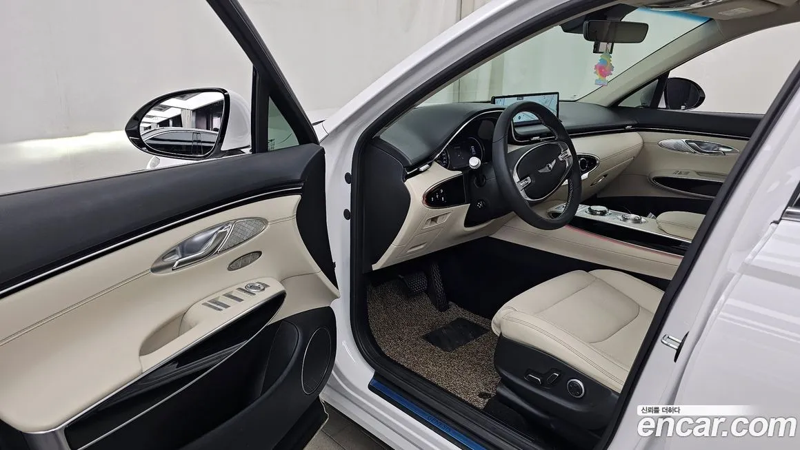 Genesis GV70 — фото 10